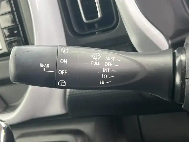 スズキ ハスラー HYBRID X 秋田県 2020(令2)年 3.3万km ピュアホワイトP ４WD/LEDヘッドライト/衝突軽減システム/純正アルミ/スマートキー/アイドリングストップ/プッシュスタート/レーンキープアシスト/コーナーセンサー/ダウンヒルアシストコントロール/ステアリングスイッチ/ETC/純正フロアマット/純正ドアバイザー/オートライト/オートエアコン/パワーステアリング/パワーウィンドウ/横滑り防止/盗難防止装置/電動格納ウィンカーミラー/保証書/取扱説明書/記録簿