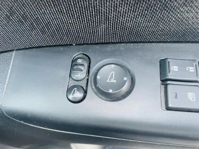 ホンダ Ｎ ＢＯＸ カスタム G Lパッケージ 熊本県 2013(平25)年 17.4万km クリスタルブラックパール 社外ナビ/・AM/FM/CD/DVD/・フルセグTV/・バックカメラ/片側パワースライドドア/横滑り防止装置/ステアリングスイッチ/オートライト/フォグランプ/電動格納ミラー/ウインカーミラー/ドアバイザー/純正フロアマット/純正アルミホイール/プッシュスタート/スペアキー