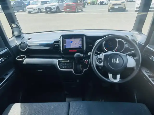 ホンダ Ｎ ＢＯＸ カスタム G Lパッケージ 熊本県 2013(平25)年 17.4万km クリスタルブラックパール 社外ナビ/・AM/FM/CD/DVD/・フルセグTV/・バックカメラ/片側パワースライドドア/横滑り防止装置/ステアリングスイッチ/オートライト/フォグランプ/電動格納ミラー/ウインカーミラー/ドアバイザー/純正フロアマット/純正アルミホイール/プッシュスタート/スペアキー