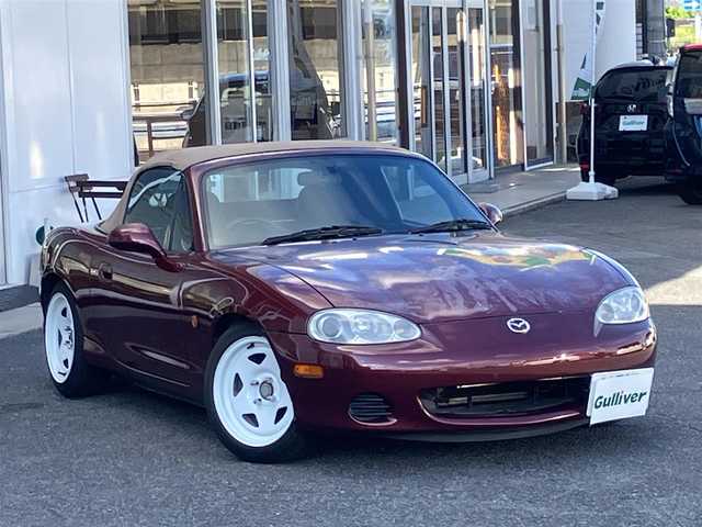 マツダ ロードスター RS 山口県 2003(平15)年 15.7万km ガーネットレッドマイカ 社外車高調/純正フロアマット/純正ナルディステア/パワードアロック/トランクオープナー付/キーレスエントリーシステム/電動ドアミラー/スペアキー（1本）