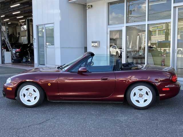 マツダ ロードスター RS 山口県 2003(平15)年 15.7万km ガーネットレッドマイカ 社外車高調/純正フロアマット/純正ナルディステア/パワードアロック/トランクオープナー付/キーレスエントリーシステム/電動ドアミラー/スペアキー（1本）
