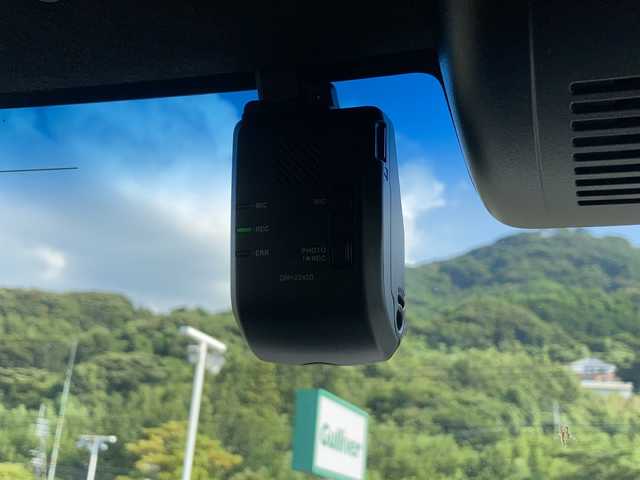 ホンダ Ｎ ＢＯＸ カスタム L ターボ 佐賀県 2022(令4)年 3.3万km プラチナホワイトパール Gathersディスプレイオーディオ/バックカメラ/両側パワースライドドア/ホンダセンシング/コーナーセンサー/ハーフレザーシート/シートヒーター/電動パーキングブレーキ/オートブレーキホールド/プッシュスタート/スマートキー/ドライブレコーダー/LEDヘッドライト/フォグライト/純正アルミホイール