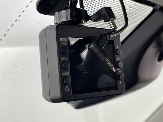 トヨタ ヴィッツ GRスポーツ 愛知県 2018(平30)年 4.1万km ブラックマイカ 5速MT/純正7インチナビ/（CD/AM/FM/ワンセグTV/Bluetooth）/バックカメラ/トヨタセーフティセンス/・プリクラッシュセーフティ/・レーンディパーチャーアラート/・オートマチックハイビーム/前後ドライブレコーダー/ETC/ハーフレザーシート/純正16インチアルミホイール/スマートキー/スペアキー1本/プッシュスタート/LEDヘッドライト/フロントフォグランプ/オートライト/フロアマット/横滑り防止装置/電動格納ミラー