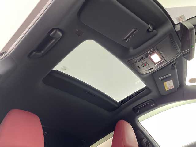 レクサス ＲＸ 450h Fスポーツ 愛知県 2019(令1)年 2.3万km グラファイトブラックガラスフレーク 禁煙車/ワンオーナー/純正12.3インチナビ/（CD/DVD/Bluetooth/フルセグTV/USB)/バックカメラ/サイドカメラ/ムーンルーフ/シーケンシャルウインカー/AC100V電源/レクサスセーフティシステム/・プリクラッシュセーフティ/・レーダークルーズコントロール/・レーントレーシングアシスト/・レーンディパーチャーアラート/・ロードサインアシスト/・アダプティブハイビーム/・オートマチックハイビーム/・パーキングサポートブレーキ/ブラインドスポットモニター/ヘッドアップディスプレイ/ETC2.0/前後ドライブレコーダー/レザーシート/シートヒーター/シートベンチレーション/パワーシート/メモリシート/革巻きステアリング/ステアリングヒーター/パワーバックドア/純正20インチアルミホイール/スマートキー/スペアキー1本/3眼式LEDヘッドライト/フロントフォグランプ/オートライト/フロアマット