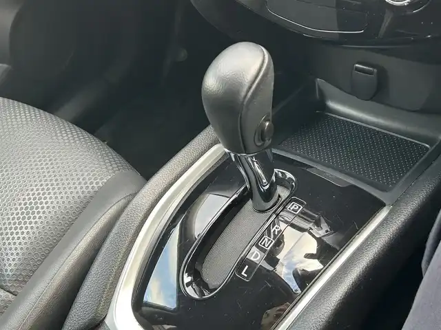 日産 エクストレイル 20X エマージェンシーブレーキ 愛知県 2016(平28)年 12万km ブリリアントホワイトパール 純正メモリナビ/ワンセグテレビ/バックカメラ/Bluetooth/アイドリングストップ/ウィンカーミラー/プッシュスタート/ビルトインETC/レザーステアリング/シートヒーター/カプロンシート