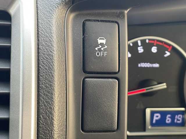 トヨタ ハイエース GL ロング 静岡県 2016(平28)年 9.8万km シルバーマイカM ワンオーナー/社外ナビ/　フルセグTV/BTオーディオ/MSV/DVD/バックカメラ /フリップダウンリアモニター/キャンピング仕様/左パワースライドドア/純正15インチAW/ETC/オートライト/LEDヘッドライト/スマートキー/スペアキー/保証書/取説