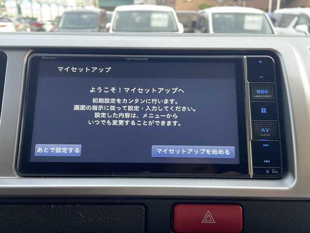 トヨタ ハイエース GL ロング 静岡県 2016(平28)年 9.8万km シルバーマイカM ワンオーナー/社外ナビ/　フルセグTV/BTオーディオ/MSV/DVD/バックカメラ /フリップダウンリアモニター/キャンピング仕様/左パワースライドドア/純正15インチAW/ETC/オートライト/LEDヘッドライト/スマートキー/スペアキー/保証書/取説