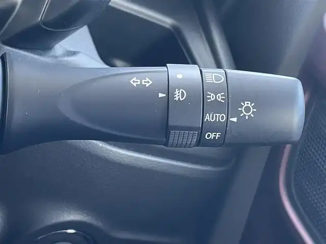 スズキ スペーシア カスタム HYBRID GS 熊本県 2024(令6)年 1.3万km クールカーキPM 純正ナビ/・AM/FA/BT/・AppleCarPlay/・AndroidAuto/・フルセグTV/・全方位カメラ/スズキ セーフティサポート/・デュアルセンサーブレーキサポートII/・車線逸脱制御機能/・標識認識機能/・全車速追従機能付きクルーズコントロール/・アダプティブクルーズコントロール/・サイドエアバック/・カーテンエアバック/電動パーキングブレーキ/・ブレーキホールド/革巻きステアリング/・ステアリングスイッチ/布シート/・D席シートヒーター/ビルトインETC/前後ドライブレコーダー/純正フロアマット/プッシュスタート/スマートキー/アイドリングストップ/片側パワースライドドア/オートマチックハイビーム