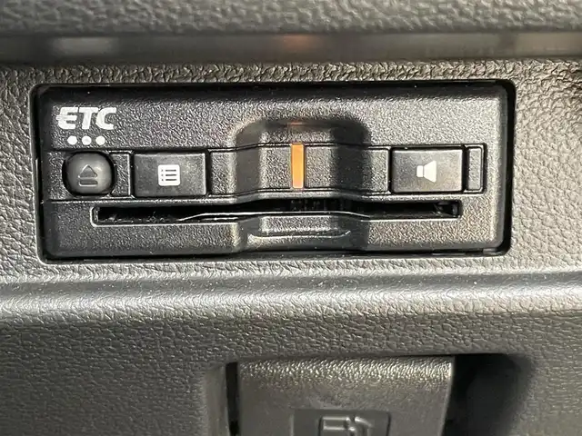 スズキ スペーシア カスタム HYBRID GS 熊本県 2024(令6)年 1.3万km クールカーキPM 純正ナビ/・AM/FA/BT/・AppleCarPlay/・AndroidAuto/・フルセグTV/・全方位カメラ/スズキ セーフティサポート/・デュアルセンサーブレーキサポートII/・車線逸脱制御機能/・標識認識機能/・全車速追従機能付きクルーズコントロール/・アダプティブクルーズコントロール/・サイドエアバック/・カーテンエアバック/電動パーキングブレーキ/・ブレーキホールド/革巻きステアリング/・ステアリングスイッチ/布シート/・D席シートヒーター/ビルトインETC/前後ドライブレコーダー/純正フロアマット/プッシュスタート/スマートキー/アイドリングストップ/片側パワースライドドア/オートマチックハイビーム