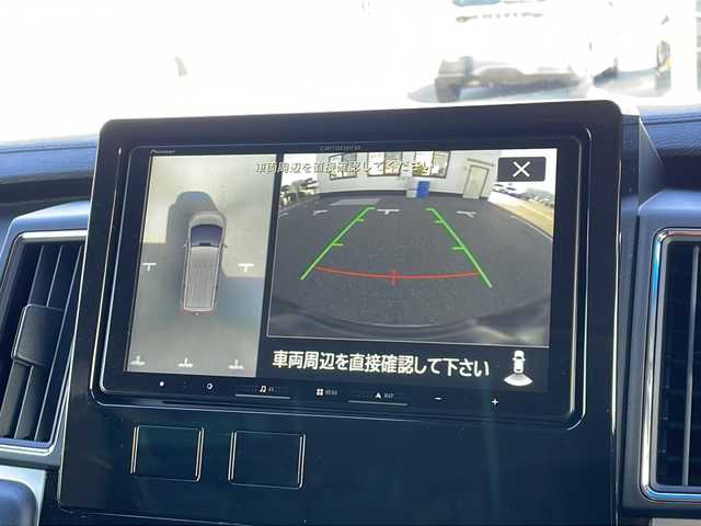 三菱 デリカＤ：５ P 山口県 2023(令5)年 2.2万km グラファイトグレーメタリック/ブラックマイカ パートタイム4WD/社外9V型ナビ【AVIC-RQ822-D】/・フルセグテレビ/・Bluetooth/・CD/DVD/AM/FM/・SD/USB/iPod/Wi-Fi Audio/・HDMI/AUX/ETC/両側パワースライドドア/アラウンドビューモニター/パワーバックドア/ステアリングヒーター/D/N席シートヒーター/パドルシフト/電動パーキングブレーキ/e-Assist/・車線逸脱警報システム/・レーダークルーズコントロールシステム/・オートマチックハイビーム/・誤発進抑制機能（前進時）/・後側方車両検知警報システム（レーンチェンジアシスト機能付）/・後退時交差車両検知警報システム/安全装備/・ヒルスタートアシスト/・エマージェンシーストップシグナルシステム［ESS］/・アクティブスタビリティコントロール/・ABS（EBD付）/純正18インチAW