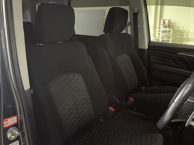 三菱 デリカＤ：５ P 広島県 2023(令5)年 2.2万km グラファイトグレーメタリック/ブラックマイカ カロッツェリア9V型ナビ（AVIC-RQ822-D）/マルチアラウンドモニター/両側パワースライドドア/パワーバックドア/パワーシート/シートヒーター/ステアリングヒーター/パドルシフト/電動パーキングブレーキ/オートブレーキホールド/e-Assist/・衝突軽減ブレーキ/・車線逸脱警報/・レーダークルーズコントロール/・オートマチックハイビーム/・誤発進抑制機能（前進時）/・ブラインドスポットモニター/・リヤクロストラフィックアラート/LEDヘッドランプ/純正18インチAW/ETC