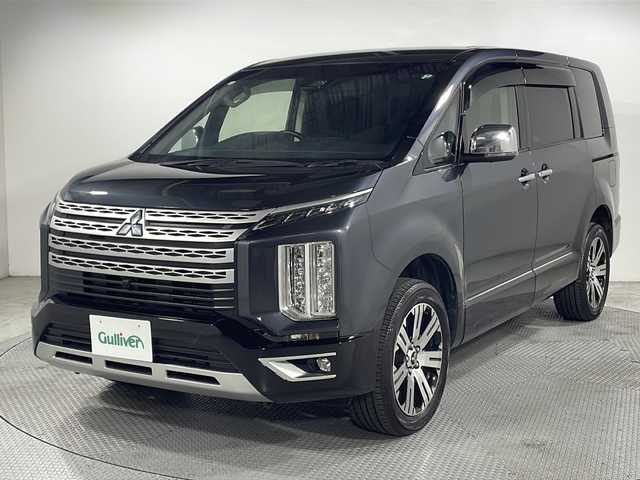 三菱 デリカＤ：５ P 広島県 2023(令5)年 2.2万km グラファイトグレーメタリック/ブラックマイカ カロッツェリア9V型ナビ（AVIC-RQ822-D）/マルチアラウンドモニター/両側パワースライドドア/パワーバックドア/パワーシート/シートヒーター/ステアリングヒーター/パドルシフト/電動パーキングブレーキ/オートブレーキホールド/e-Assist/・衝突軽減ブレーキ/・車線逸脱警報/・レーダークルーズコントロール/・オートマチックハイビーム/・誤発進抑制機能（前進時）/・ブラインドスポットモニター/・リヤクロストラフィックアラート/LEDヘッドランプ/純正18インチAW/ETC
