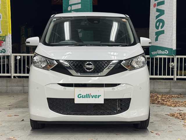 日産 デイズ X 兵庫県 2022(令4)年 5.7万km ホワイトパール 社外ナビ/アラウンドビューモニター/ウィンカー付き電格ミラー/フルセグTV/Bluetoothオーディオ/ステアリングリモコン/ETC/ドライブレコーダー/インテリジェントオートライトシステム/純正14インチAW/スマートキー×2