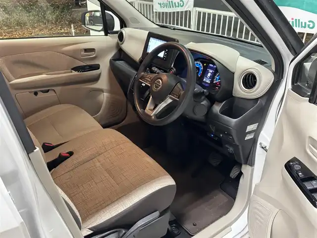 日産 デイズ X 兵庫県 2022(令4)年 5.7万km ホワイトパール 社外ナビ/アラウンドビューモニター/ウィンカー付き電格ミラー/フルセグTV/Bluetoothオーディオ/ステアリングリモコン/ETC/ドライブレコーダー/インテリジェントオートライトシステム/純正14インチAW/スマートキー×2