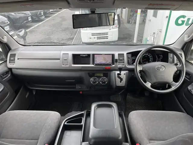 トヨタ ハイエース GL ロング 東京都 2012(平24)年 11.3万km ホワイトパールクリスタルシャイン 社外ナビ(AVIC-MRZ09)/CD/DVD/TV/BT/スタッドレスタイヤ積込/リモコンキー/スペアキー/１００V電源/バックカメラ/ETC/純正フロアマット/片側パワースライドドア/社外16アルミホイール（MKWホイール）/純正HIDヘッドライト/フォグランプ