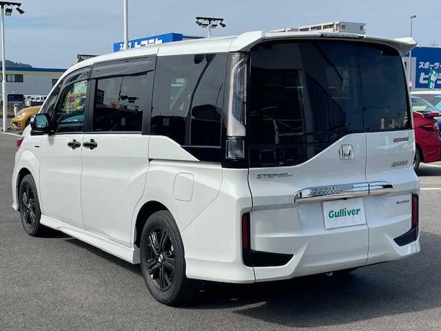 ホンダ ステップワゴン スパーダ ハイブリッドG EX HセンシングBスタイ 長崎県 2019(令1)年 5.2万km プラチナホワイトパール 純正9インチメモリナビ/CD/DVD/BT/USB/HDMI/フルセグTV/バックカメラ/ホンダセンシング/レーダークルーズコントロール/レーンキープアシスト/両側パワースライドドア/ハーフレザーシート/前席シートヒーター/シーケンシャルウィンカー/ビルトインETC