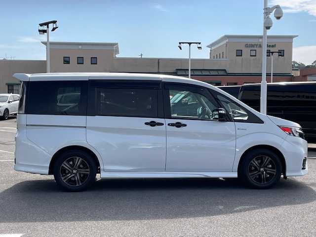 ホンダ ステップワゴン スパーダ ハイブリッドG EX HセンシングBスタイ 長崎県 2019(令1)年 5.2万km プラチナホワイトパール 純正9インチメモリナビ/CD/DVD/BT/USB/HDMI/フルセグTV/バックカメラ/ホンダセンシング/レーダークルーズコントロール/レーンキープアシスト/両側パワースライドドア/ハーフレザーシート/前席シートヒーター/シーケンシャルウィンカー/ビルトインETC