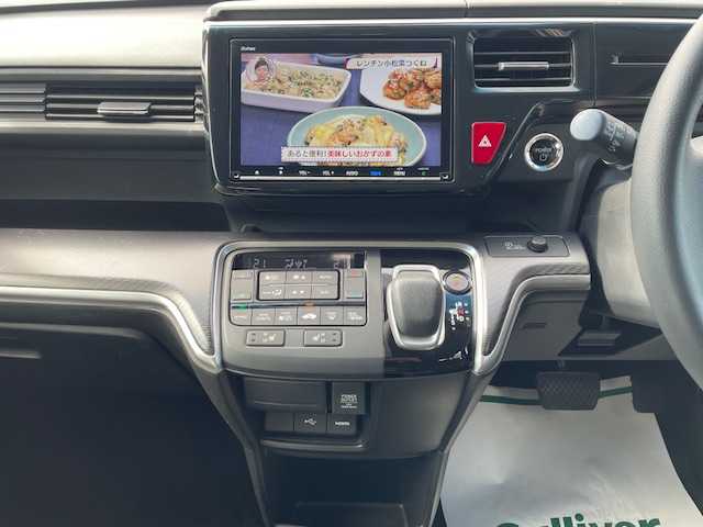 ホンダ ステップワゴン スパーダ ハイブリッドG EX HセンシングBスタイ 長崎県 2019(令1)年 5.2万km プラチナホワイトパール 純正9インチメモリナビ/CD/DVD/BT/USB/HDMI/フルセグTV/バックカメラ/ホンダセンシング/レーダークルーズコントロール/レーンキープアシスト/両側パワースライドドア/ハーフレザーシート/前席シートヒーター/シーケンシャルウィンカー/ビルトインETC