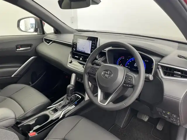 トヨタ カローラ クロス Z 宮城県 2022(令4)年 1.6万km 赤 純正ナビ/・BT接続/フルセグTV/全周囲カメラ/・バック/サイド/フロント/純正18インチAW/トヨタセーフティセンス/・ブラインドスポットモニター/・プリクラッシュセーフティ/・レーントレーシングアシスト/・リヤクロストラフィックアラート/・ロードサインアシスト/電動リアゲート/純正フロアマット/LEDヘッドライト/・フォグランプ/ルーフレール/前列シートヒーター
