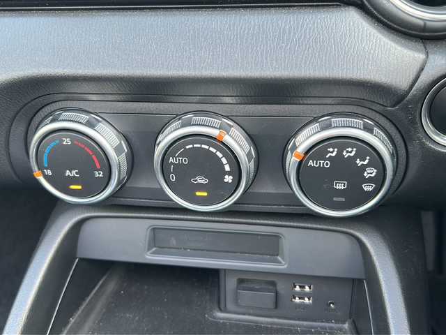 マツダ ロードスター S スペシャルパッケージ 石川県 2016(平28)年 1.7万km メテオグレーマイカ ワンオーナー/6速MT/BOSEスピーカー/HDDナビ/ワンセグテレビ/Bluetooth/バックカメラ/プッシュスタート/スマートキー/ETC/LEDヘッドライト