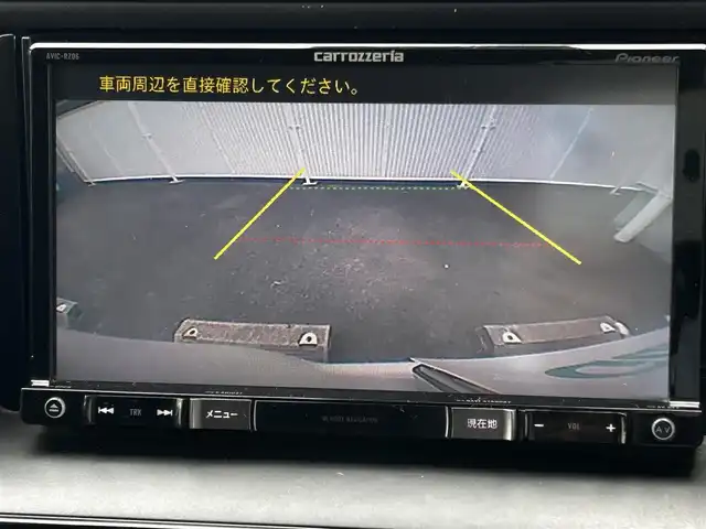 トヨタ ヴォクシー V 和歌山県 2016(平28)年 9.7万km ホワイトパールクリスタルシャイン ワンオーナー/社外メモリーナビ・フルセグTV・CD・DVD/　Bluetooth/社外フリップダウンモニター/バックカメラ/左リアパワースライドドア/LEDヘッドライト/PCS/LKA/オートハイビーム/クルーズコントロール/スマートキー/保証書/取扱説明書