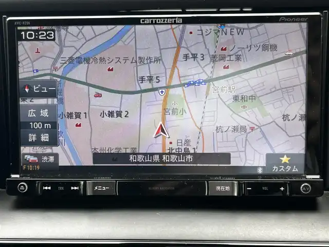 トヨタ ヴォクシー V 和歌山県 2016(平28)年 9.7万km ホワイトパールクリスタルシャイン ワンオーナー/社外メモリーナビ・フルセグTV・CD・DVD/　Bluetooth/社外フリップダウンモニター/バックカメラ/左リアパワースライドドア/LEDヘッドライト/PCS/LKA/オートハイビーム/クルーズコントロール/スマートキー/保証書/取扱説明書