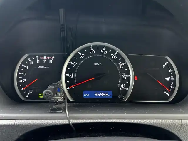 トヨタ ヴォクシー V 和歌山県 2016(平28)年 9.7万km ホワイトパールクリスタルシャイン ワンオーナー/社外メモリーナビ・フルセグTV・CD・DVD/　Bluetooth/社外フリップダウンモニター/バックカメラ/左リアパワースライドドア/LEDヘッドライト/PCS/LKA/オートハイビーム/クルーズコントロール/スマートキー/保証書/取扱説明書
