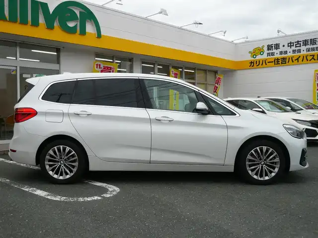 ＢＭＷ ＢＭＷ ２１８ｄ グランツアラー ラグジュアリー 静岡県 2021(令3)年 4.3万km ミネラルホワイト 禁煙車/純正メーカーナビ/バックカメラ/Bluetooth/衝突警告/歩行者警告/車線逸脱警告/クリアランスソナー/オートライト/LEDヘッドライト/オートワイパー/パワーバックドア/電子パーキング/スマートキー/スペアキー/ETC/新車保証書
