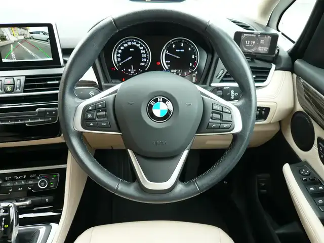 ＢＭＷ ＢＭＷ ２１８ｄ グランツアラー ラグジュアリー 静岡県 2021(令3)年 4.3万km ミネラルホワイト 禁煙車/純正メーカーナビ/バックカメラ/Bluetooth/衝突警告/歩行者警告/車線逸脱警告/クリアランスソナー/オートライト/LEDヘッドライト/オートワイパー/パワーバックドア/電子パーキング/スマートキー/スペアキー/ETC/新車保証書