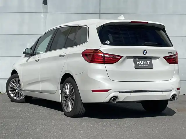 ＢＭＷ ＢＭＷ ２１８ｄ グランツアラー ラグジュアリー 千葉県 2021(令3)年 4.3万km ミネラルホワイト アドバンスドセーフティパッケージ/・レーダークルーズコントロール/・ヘッドアップディスプレイ/ドライビングアシスト/・衝突軽減ブレーキ/レーンキープアシスト/パーキングサポートパッケージ/・クリアランスソナー/パーキングアシスト/純正メーカーナビ/・BT/USB/バックカメラ/ETC/ステアリングスイッチ/レザーシート(ベージュ)/シートヒーター(D/N席)/パワーシート(D/N席)/パワーバックドア/LEDヘッドライト/オートライト/オートハイビーム/スマートキー/プッシュスタート/純正フロアマット