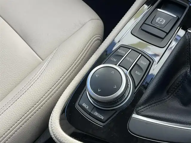 ＢＭＷ ＢＭＷ ２１８ｄ グランツアラー ラグジュアリー 千葉県 2021(令3)年 4.3万km ミネラルホワイト アドバンスドセーフティパッケージ/・レーダークルーズコントロール/・ヘッドアップディスプレイ/ドライビングアシスト/・衝突軽減ブレーキ/レーンキープアシスト/パーキングサポートパッケージ/・クリアランスソナー/パーキングアシスト/純正メーカーナビ/・BT/USB/バックカメラ/ETC/ステアリングスイッチ/レザーシート(ベージュ)/シートヒーター(D/N席)/パワーシート(D/N席)/パワーバックドア/LEDヘッドライト/オートライト/オートハイビーム/スマートキー/プッシュスタート/純正フロアマット