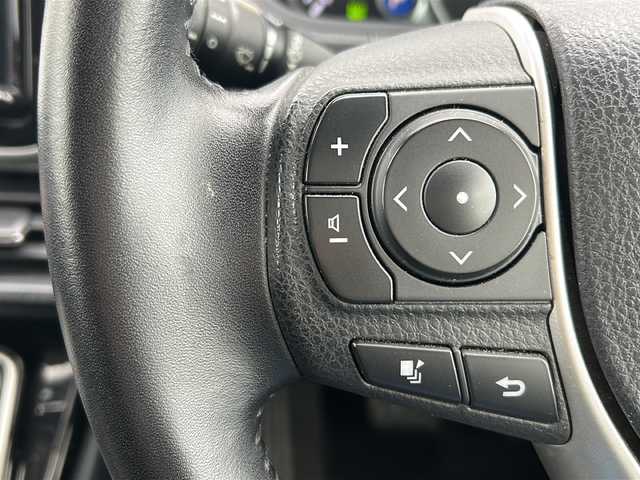 トヨタ ヴォクシー ZS 煌Ⅱ 三重県 2016(平28)年 9.2万km ブラック 純正9型ナビ　/純正12.1型後席モニター　/バックカメラ　/ビルトインETC2.0　/両側パワースライドドア　/前方ドライブレコーダー　/レーンキープアシスト　/衝突軽減ブレーキ/アイドリングストップ/純正フロアマット　/オートハイビーム /オートライト/革巻きステアリング/ステアリングスイッチ/電動格納ミラー/禁煙車