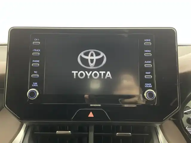 トヨタ ハリアー G 埼玉県 2022(令4)年 3.6万km ホワイトパールクリスタルシャイン 純正8型ナビ モデリスタエアロ バックカメラ ビルトインETC　ドライブレコーダー　デジタルインナーミラー　フルセグTV　Bluetooth　追従走行　パワーシート　電動リアゲート　ＭＴモード付AT　LEDヘッドライト　