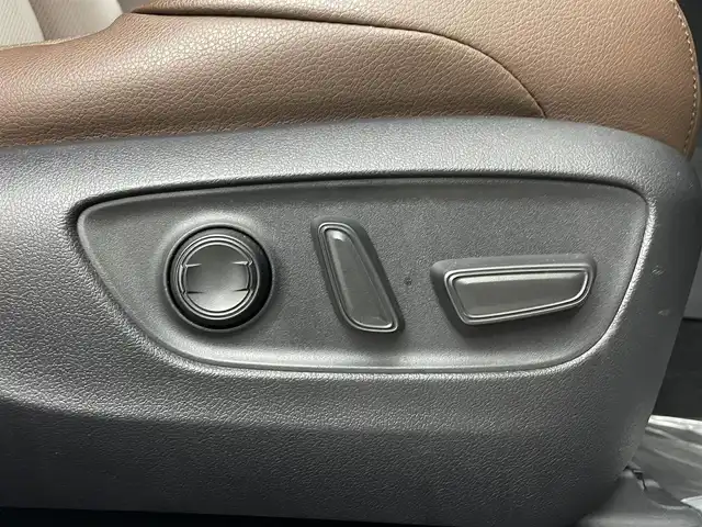 トヨタ ハリアー G 埼玉県 2022(令4)年 3.6万km ホワイトパールクリスタルシャイン 純正8型ナビ モデリスタエアロ バックカメラ ビルトインETC　ドライブレコーダー　デジタルインナーミラー　フルセグTV　Bluetooth　追従走行　パワーシート　電動リアゲート　ＭＴモード付AT　LEDヘッドライト　