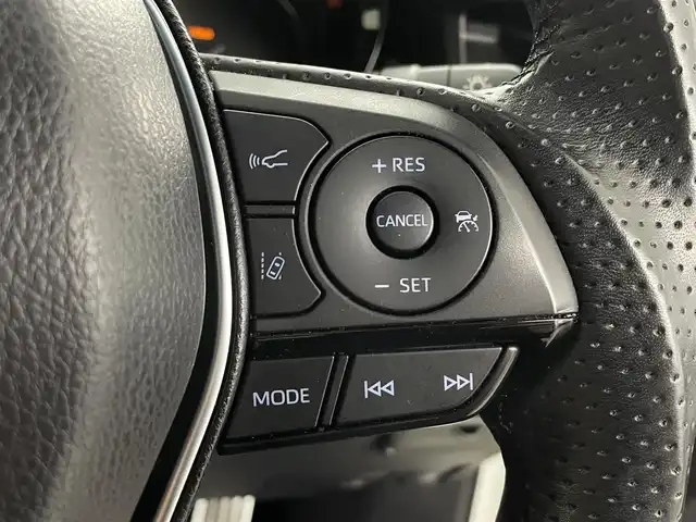 トヨタ ハリアー G 埼玉県 2022(令4)年 3.6万km ホワイトパールクリスタルシャイン 純正8型ナビ モデリスタエアロ バックカメラ ビルトインETC　ドライブレコーダー　デジタルインナーミラー　フルセグTV　Bluetooth　追従走行　パワーシート　電動リアゲート　ＭＴモード付AT　LEDヘッドライト　