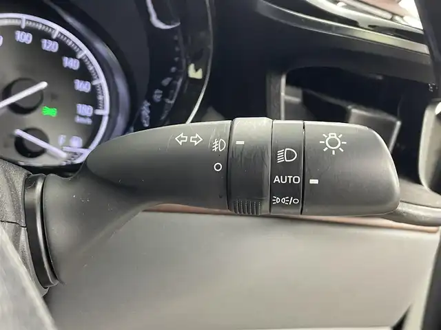 トヨタ ハリアー G 埼玉県 2022(令4)年 3.6万km ホワイトパールクリスタルシャイン 純正8型ナビ モデリスタエアロ バックカメラ ビルトインETC　ドライブレコーダー　デジタルインナーミラー　フルセグTV　Bluetooth　追従走行　パワーシート　電動リアゲート　ＭＴモード付AT　LEDヘッドライト　