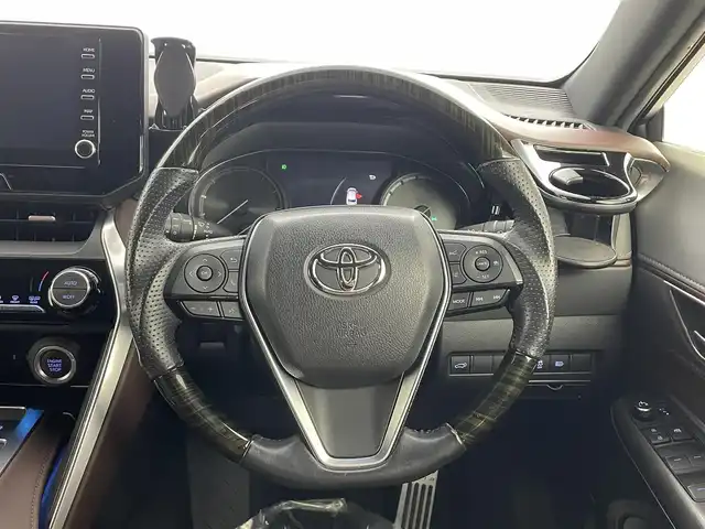 トヨタ ハリアー G 埼玉県 2022(令4)年 3.6万km ホワイトパールクリスタルシャイン 純正8型ナビ モデリスタエアロ バックカメラ ビルトインETC　ドライブレコーダー　デジタルインナーミラー　フルセグTV　Bluetooth　追従走行　パワーシート　電動リアゲート　ＭＴモード付AT　LEDヘッドライト　