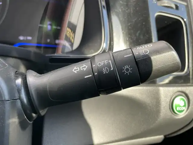 ホンダ シャトル ハイブリッド Z 千葉県 2017(平29)年 7.8万km ルーセブラックM 純正7インチナビ/Bluetooth/フルセグTV/クルーズコントロール/バックカメラ/DVD再生機能/ETC/ハーフレザーシート/シートヒーター/LEDヘッドライト/オートライト/スマートキー/プッシュスタート/レーンキープアシスト