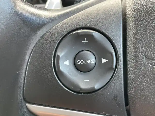 ホンダ シャトル ハイブリッド Z 千葉県 2017(平29)年 7.8万km ルーセブラックM 純正7インチナビ/Bluetooth/フルセグTV/クルーズコントロール/バックカメラ/DVD再生機能/ETC/ハーフレザーシート/シートヒーター/LEDヘッドライト/オートライト/スマートキー/プッシュスタート/レーンキープアシスト