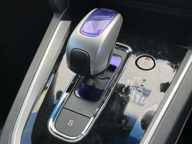 ホンダ シャトル ハイブリッド Z 千葉県 2017(平29)年 7.8万km ルーセブラックM 純正7インチナビ/Bluetooth/フルセグTV/クルーズコントロール/バックカメラ/DVD再生機能/ETC/ハーフレザーシート/シートヒーター/LEDヘッドライト/オートライト/スマートキー/プッシュスタート/レーンキープアシスト