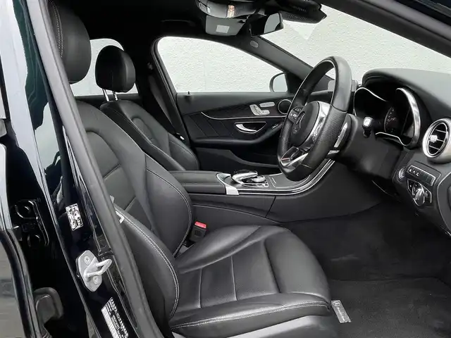 メルセデス・ベンツ Ｃ２００ アバンギャルド AMGライン 東京都 2018(平30)年 1.3万km エメラルドグリーン ＡＭＧライン/レーダーセーフティＰＫＧ/エアサス/アンビエントライト/オートハイビーム/黒革シート/シートヒーター/純正HDDナビ/バックカメラ/フルセグ/AppleCarPlay/ETC2.0/LED/スマートキー