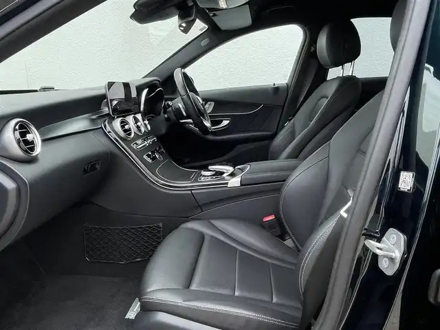 メルセデス・ベンツ Ｃ２００ アバンギャルド AMGライン 東京都 2018(平30)年 1.3万km エメラルドグリーン ＡＭＧライン/レーダーセーフティＰＫＧ/エアサス/アンビエントライト/オートハイビーム/黒革シート/シートヒーター/純正HDDナビ/バックカメラ/フルセグ/AppleCarPlay/ETC2.0/LED/スマートキー