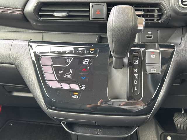 日産 デイズ HWS G ターボ プロパイロットED 静岡県 2024(令6)年 0.5万km チタニウムグレーメタリック プロパイロット/・エマージェンシーブレーキ/・アクティブクルーズコントロール/・レーンキープアシスト/・ブラインドスポットモニター/・クロストラフィックアラート/・先行車発進お知らせ機能/純正ナビ/・フルセグTV/・ラジオ/Bluetooth/HDMI/主要装備/・ETC/・全方位カメラ/・ステアリングリモコン/・オートライト/・アイドリングストップ/・オートホールド/・レザー調シート/・ドライブレコーダー前後/・プッシュスタート/・スマートキー