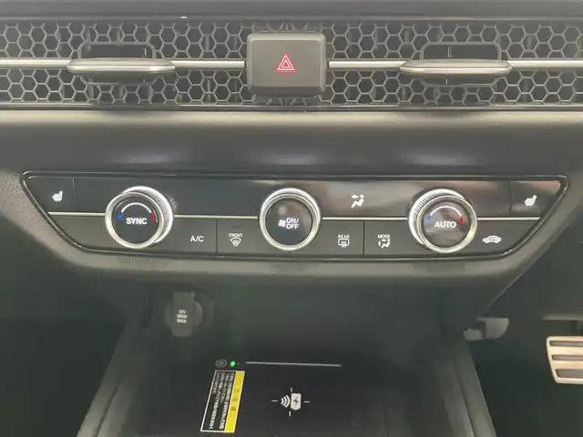 ホンダ ＺＲ－Ｖ ハイブリッド e:HEV Z 愛知県 2024(令6)年 1.9万km クリスタルブラックパール 純正９型ＤＡナビＴＶ　ＢＯＳＥ　黒革　禁煙車　シートヒーター　ワイヤレス充電　電動リアゲートステアリングヒーター　コーナーセンサー　ホンダセンシング　衝突軽減　追従クルコン　ハンドル支援　ＬＥＤライト