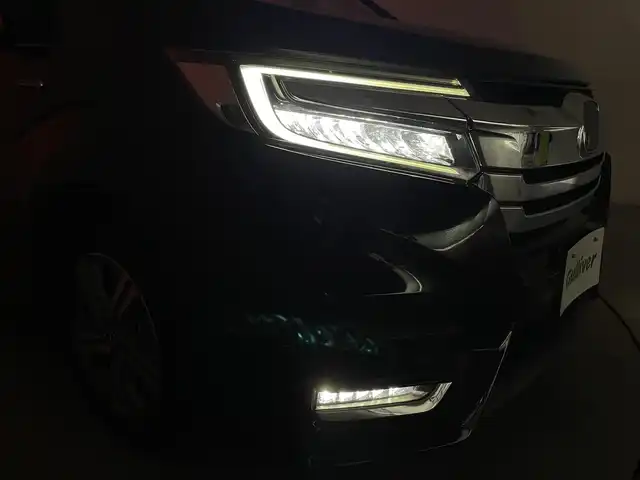 ホンダ ステップワゴン スパーダ eHEV G ホンダS 群馬県 2020(令2)年 5.8万km プレミアムスパークルブラックパール ホンダセンシング　/　・衝突軽減ブレーキ/　・誤発進抑制機能/　・歩行者事故低減ステアリング/　・アダプティブクルーズコントロール/　・先行車発進お知らせ機能/　・標識認識機能/前後ドライブレコーダー/バックカメラ/ナビ装着用スペシャルパッケージ+ETC車載器/　・純正9インチメモリナビ【型番　VXM-197VFNi】/　・ビルトインETC/純正フロアマット/純正16インチアルミホイール/アルミホイール付スタッドレスタイヤ/オートLEDヘッドライト/スマートキー
