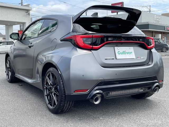 トヨタ ＧＲヤリス RZ ハイパフォーマンス セバスチャン オジェED 広島県 2025(令7)年 0.1万km未満 ガンＭ 登録時走行距離 50km/100台限定車「セバスチャンオジエ エディション」/・限定色マットステルスグレー（つや消し）/・カーボンリアスポイラー/・ブルーキャリパー/・BBS製純正18インチAW/・TOYOTA GAZOO Racingデカール/ワンオーナー/純正ナビ（フルセグTV/Bluetooth）/バックカメラ/ETC2.0/JBLプレミアムサウンド/ハーフレザーシート/・シートヒーター（D/N）/衝突被害軽減ブレーキ/車線逸脱警報/オートマチックハイビーム/ブラインドスポットモニター/レーダクルーズコントロール/コーナーセンサー/スペアキー