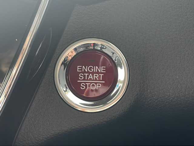 ホンダ ヴェゼル ハイブリッド X 福島県 2015(平27)年 8.5万km クリスタルブラックパール 純正ナビ（ＣＤ／ＤＶＤ／ＢＴ／ワンセグＴＶ／ＡＭ／ＦＭ）　プッシュスタート　クルーズコントロール　ステアリングスイッチ　パドルシフト　純正フロアマット　ＥＴＣ　純正１６インチＡＷ　スマートキー　ＬＥＤ