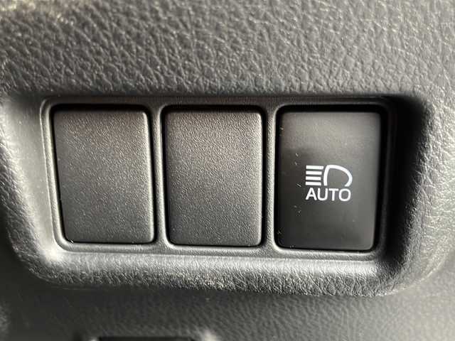 トヨタ Ｃ－ＨＲ G－T 岩手県 2018(平30)年 4.2万km ブラック/メタルストリームM トヨタセーフティセンスＰ　純正９型ナビ　バックカメラ　Ｂｌｕｅｔｏｏｔｈ　ＣＤ／ＤＶＤ再生　フルセグ　ＥＴＣ２．０　クルコン　シートヒーター　ランバーサポート　ＬＥＤオートハイビーム　前後センサー