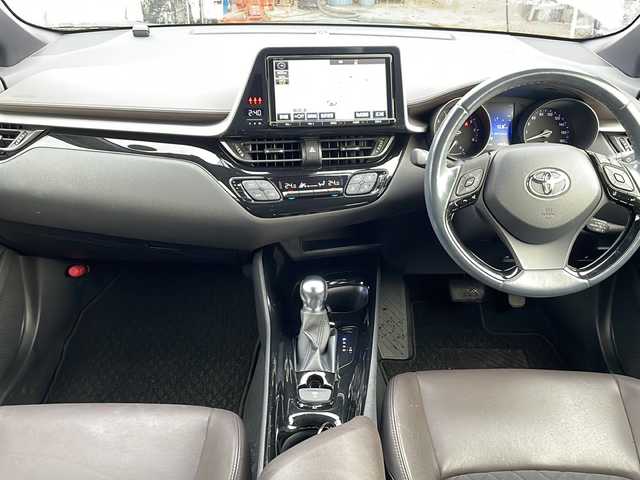 トヨタ Ｃ－ＨＲ G－T 岩手県 2018(平30)年 4.2万km ブラック/メタルストリームM トヨタセーフティセンスＰ　純正９型ナビ　バックカメラ　Ｂｌｕｅｔｏｏｔｈ　ＣＤ／ＤＶＤ再生　フルセグ　ＥＴＣ２．０　クルコン　シートヒーター　ランバーサポート　ＬＥＤオートハイビーム　前後センサー