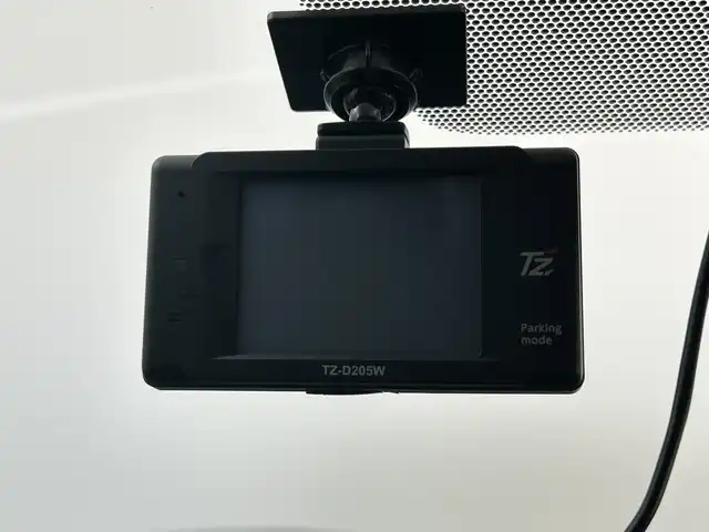 トヨタ ＲＡＶ４ アドベンチャー 三重県 2019(令1)年 1.1万km アッシュグレーメタリック/ グレーメタリック /禁煙車//純正9インチナビ/　フルセグTV/Bluetooth//バックカメラ//純正アルミホイール//シートヒーター//ベンチレーション//ハンドルヒーター//ステアリングスイッチ//オートエアコン//レーダークルーズコントロール//前後コーナーセンサー//オートライト//オートハイビーム//純正LEDヘッドライト//フォグライト//オートマッチングハイビーム//ETC//パワーバックドア//前後ドラレコ